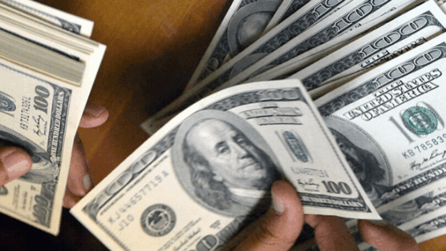 Beyond the Bank Exploring the Benefits and Risks of Online Money Loans